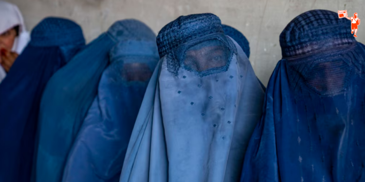 Afganistan’da kadınlar ve kız çocuklarının eğitime erişimi tamamen kısıtlandı