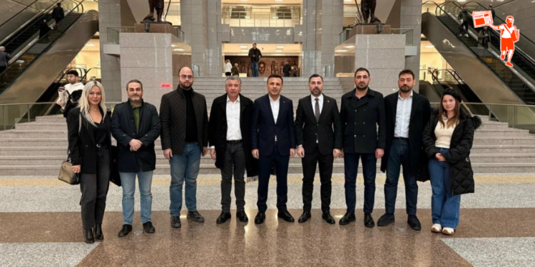 CHP İstanbul İl Başkanlığı’ndan AKP afişleri hakkında suç duyurusu