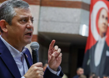 Özgür Özel: “Emeklide 20 bin TL yetersiz; yeniden görüşme önergesi vereceğiz”