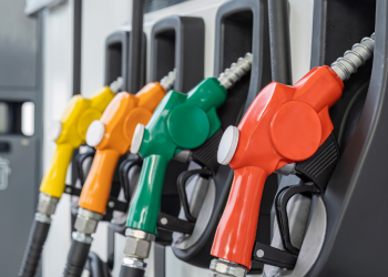 Petrolde yeni şok: Suudi tesislerine saldırı fiyatları yukarı çekti