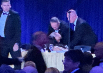 Washington’da panik: Silahlı saldırı girişimi sonrası Trump apar topar kaçırıldı